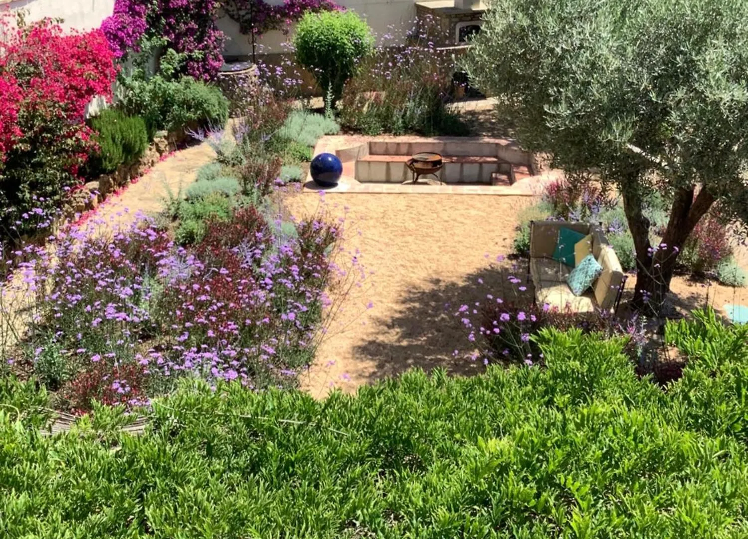 בגור Villa Anna