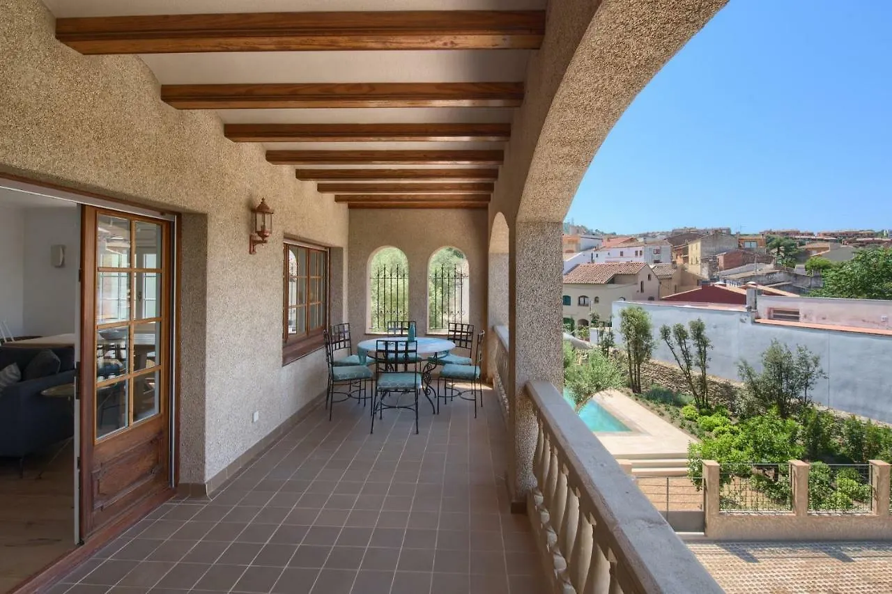 בגור Villa Anna
